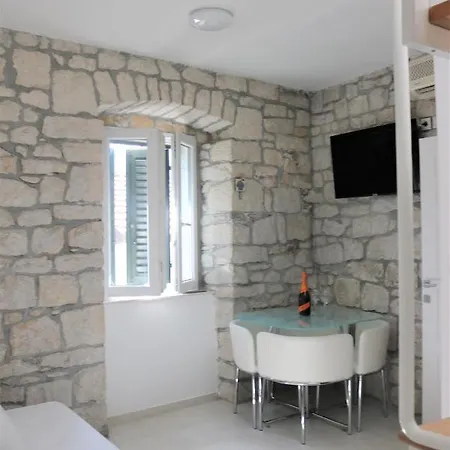 아파트 The Stone Apartments 바스카보다