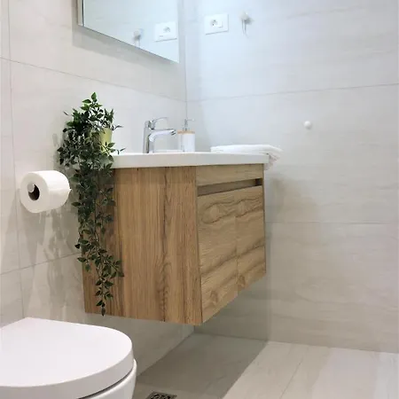 Center Chic Baska Voda